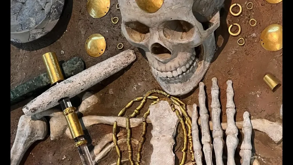 El Oro De Varna Revela La Primera Joyería