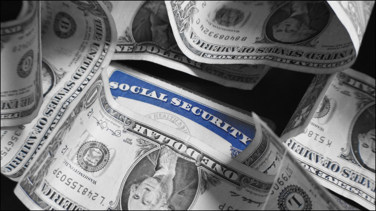 Hoy Algunos Jubilados Reciben $4.873 Del Seguro Social